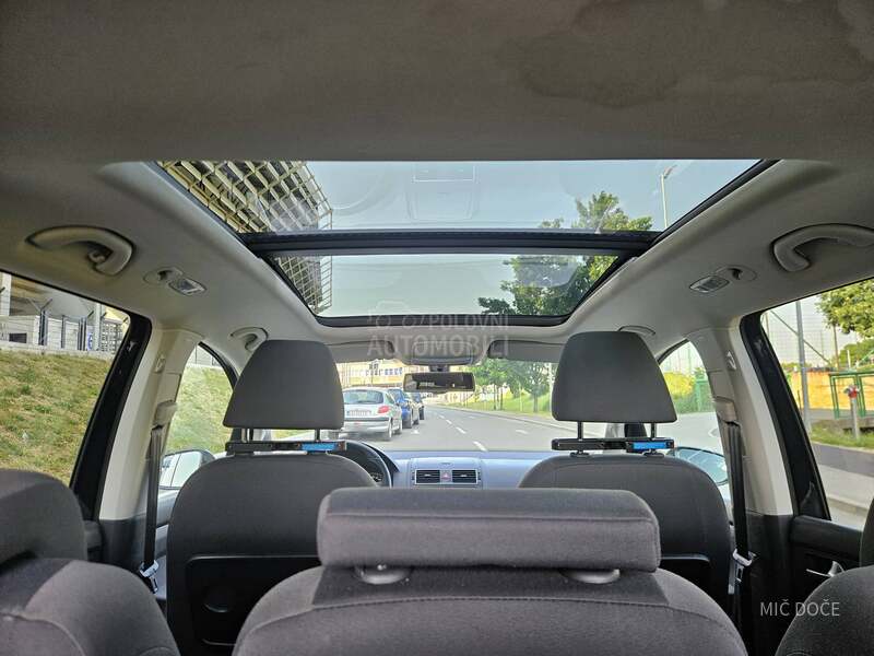Volkswagen Touran 2.0 tdi xenon led