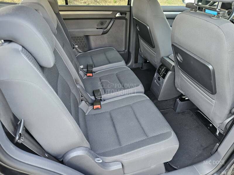 Volkswagen Touran 2.0 tdi xenon led