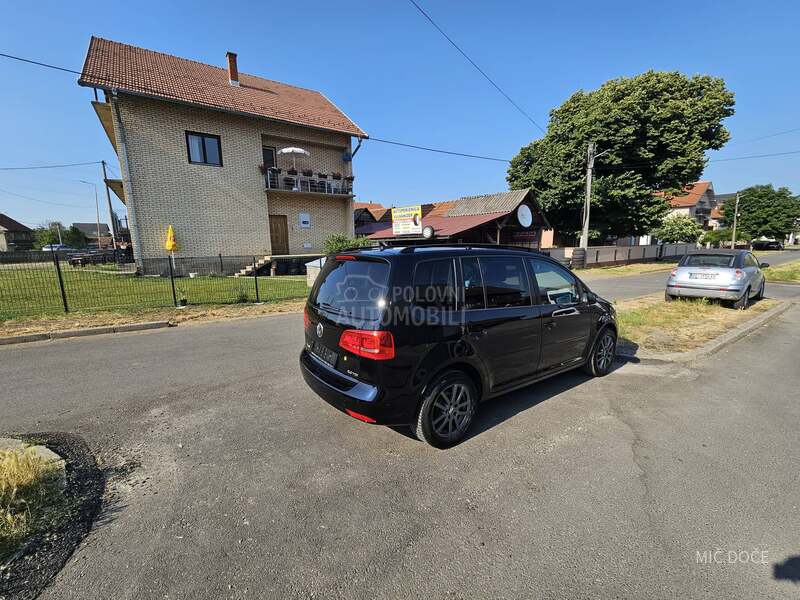Volkswagen Touran 2.0 tdi xenon led