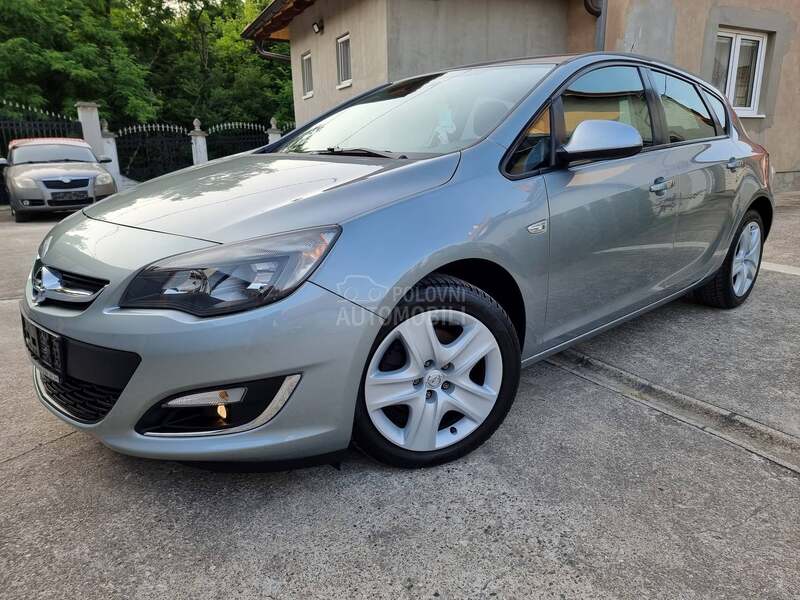 Opel Astra J 1.7CDTI PERFFEKTNA