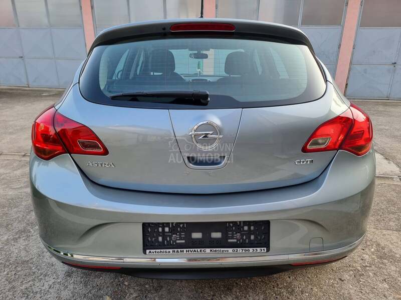 Opel Astra J 1.7CDTI PERFFEKTNA