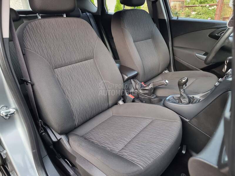 Opel Astra J 1.7CDTI PERFFEKTNA