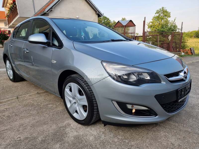 Opel Astra J 1.7CDTI PERFFEKTNA