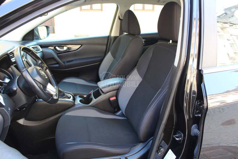 Nissan Qashqai 1.5 DCI AUT