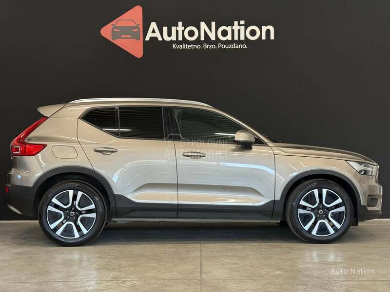 Volvo XC40 T3 Momentum Pro