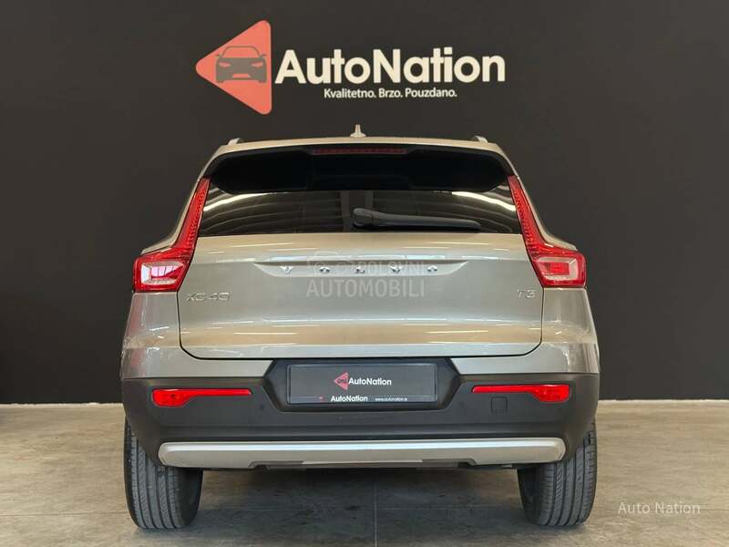 Volvo XC40 T3 Momentum Pro
