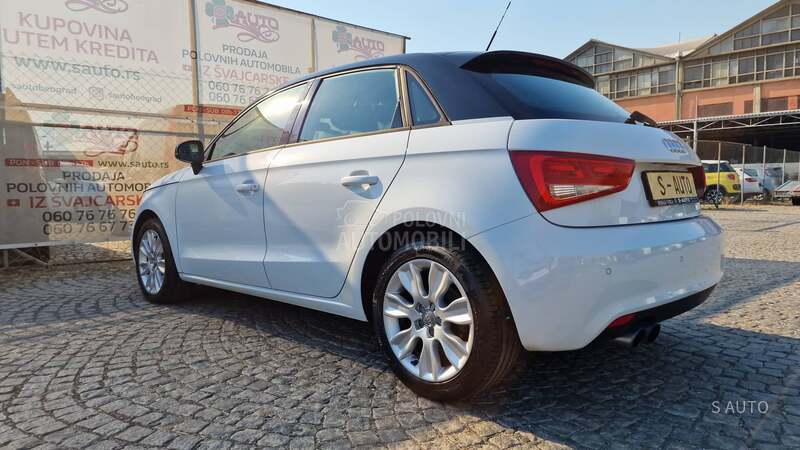 Audi A1 S-LINE/AUT0MATIC