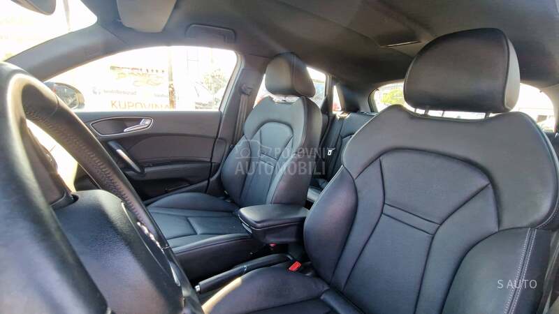 Audi A1 S-LINE/AUT0MATIC