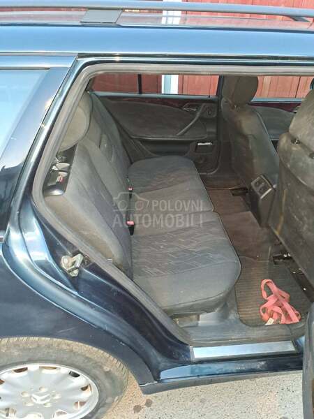 Mercedes Benz E 200 