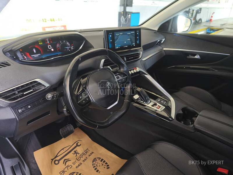Peugeot 3008 ALURE 8mm V.SER 1.5