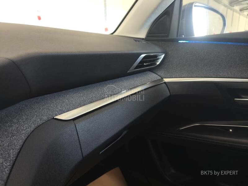Peugeot 3008 ALURE 8mm V.SER 1.5