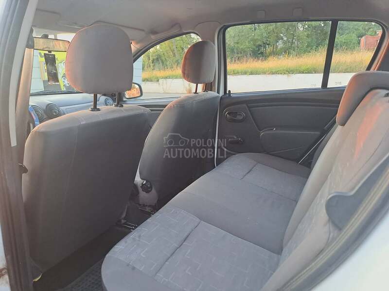 Dacia Sandero 