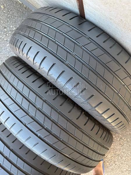Bridgestone 215/60 R17 Letnja