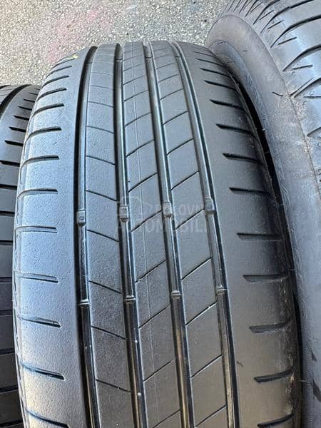 Bridgestone 215/60 R17 Letnja