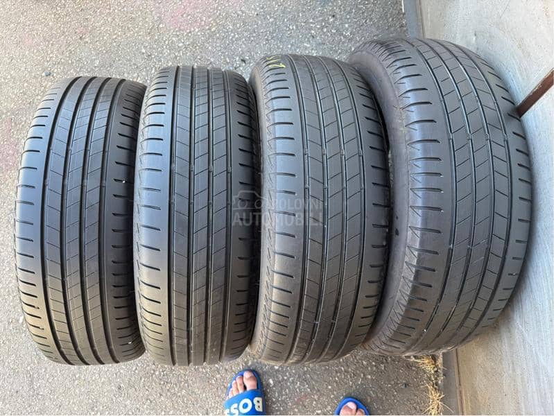 Bridgestone 215/60 R17 Letnja
