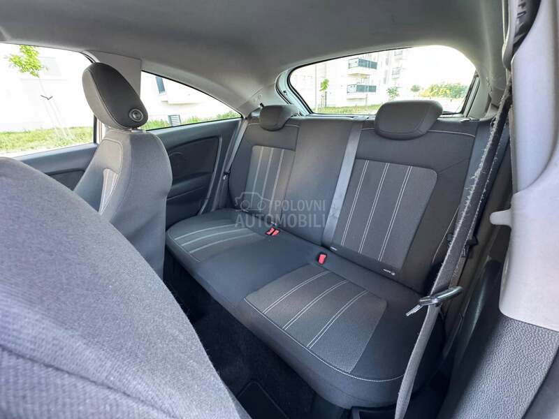 Opel Corsa D 1.4 Color Edition