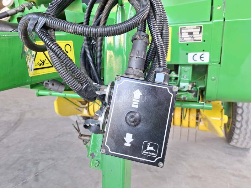 John Deere 570 Nova Nova 120x120