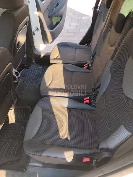 Peugeot 308 1.6 E-hdi