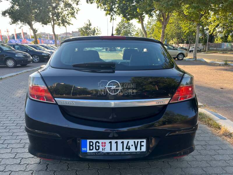 Opel Astra H 1.7 GTC
