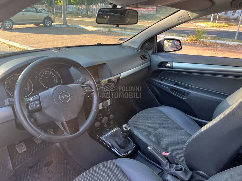 Opel Astra H 1.7 GTC