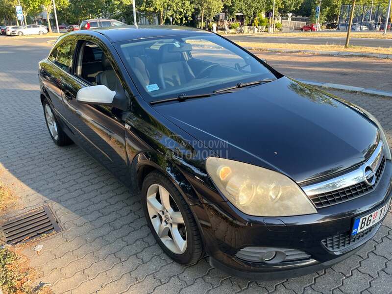 Opel Astra H 1.7 GTC