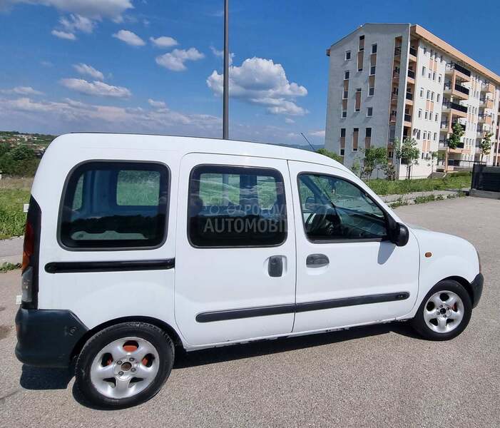 Renault Kangoo 5 sedista