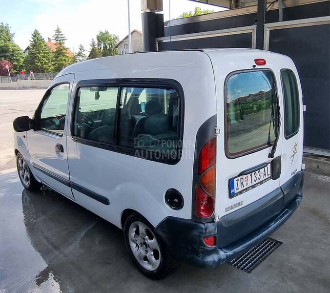 Renault Kangoo 5 sedista