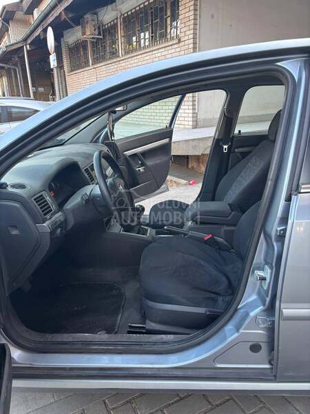 Opel Vectra C 1.9 GTC