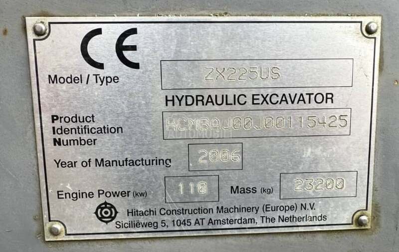 Hitachi ZAXIS ZX 225 US LC / 24t