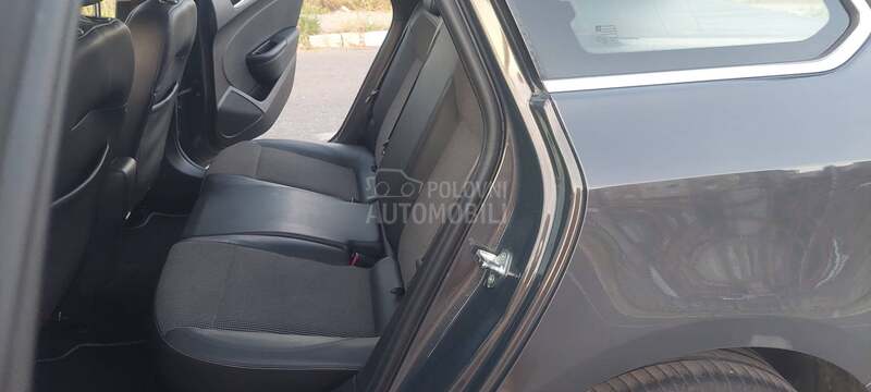 Opel Astra J cosmo naavvi