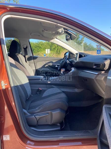 Peugeot 3008 1.5 BlueHDi