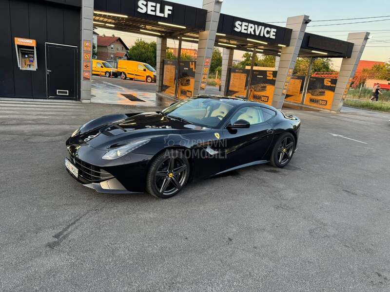 Ferrari F12 berlinetta