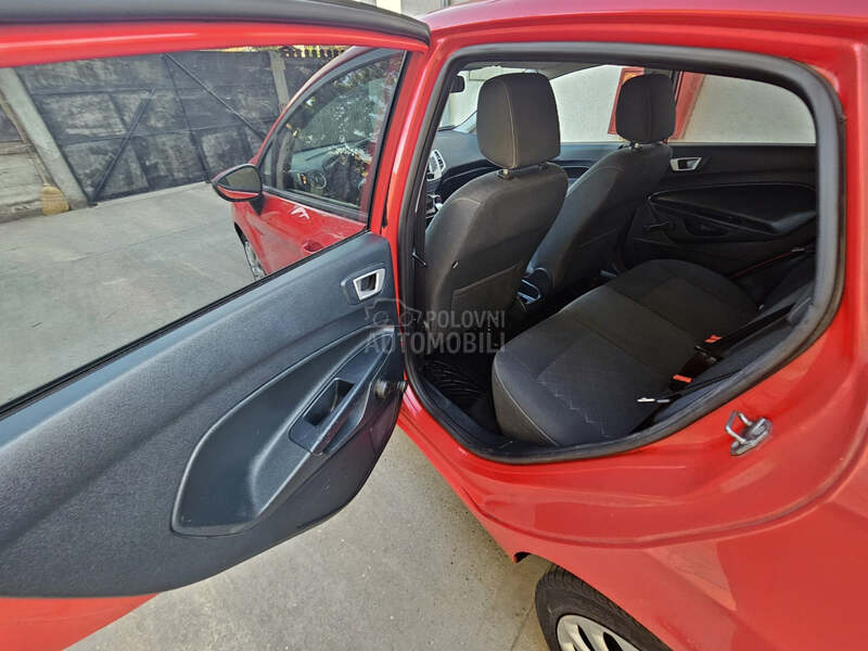 Ford Fiesta 1.6 tdci 5 v r a t a