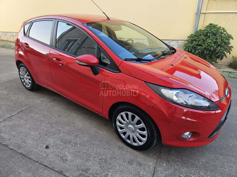 Ford Fiesta 1.6 tdci 5 v r a t a