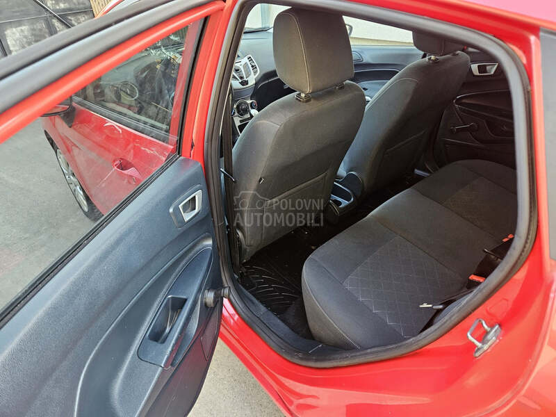 Ford Fiesta 1.6 tdci 5 v r a t a