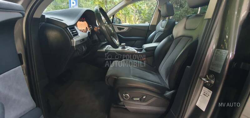Audi Q7 30TDI 272HP PAN0RAMA