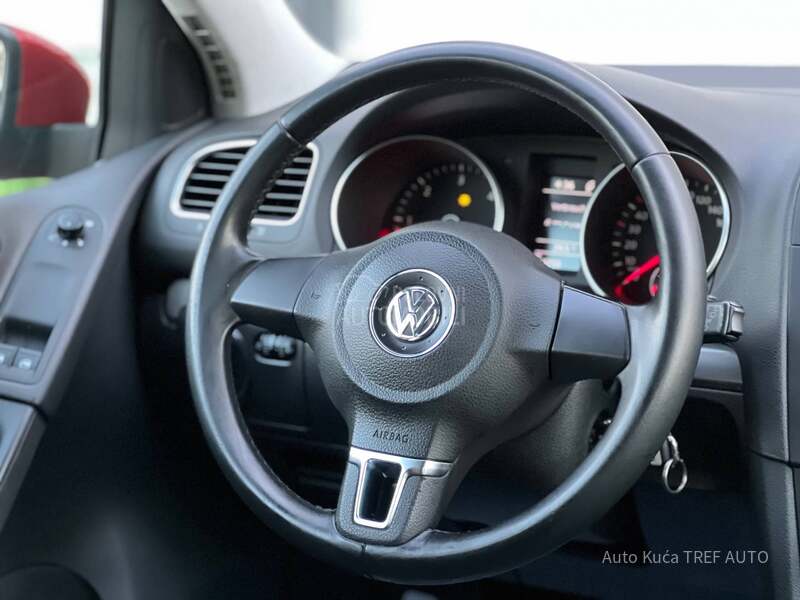 Volkswagen Golf 6 1.6TDI/BLUEMOTION/