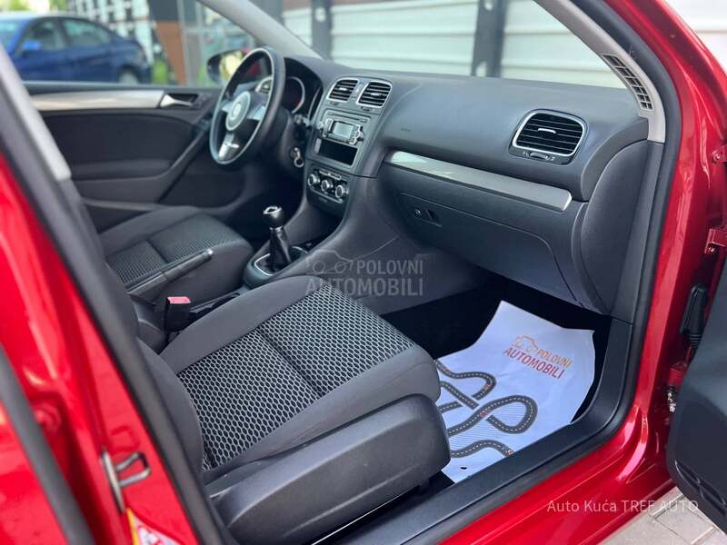 Volkswagen Golf 6 1.6TDI/BLUEMOTION/