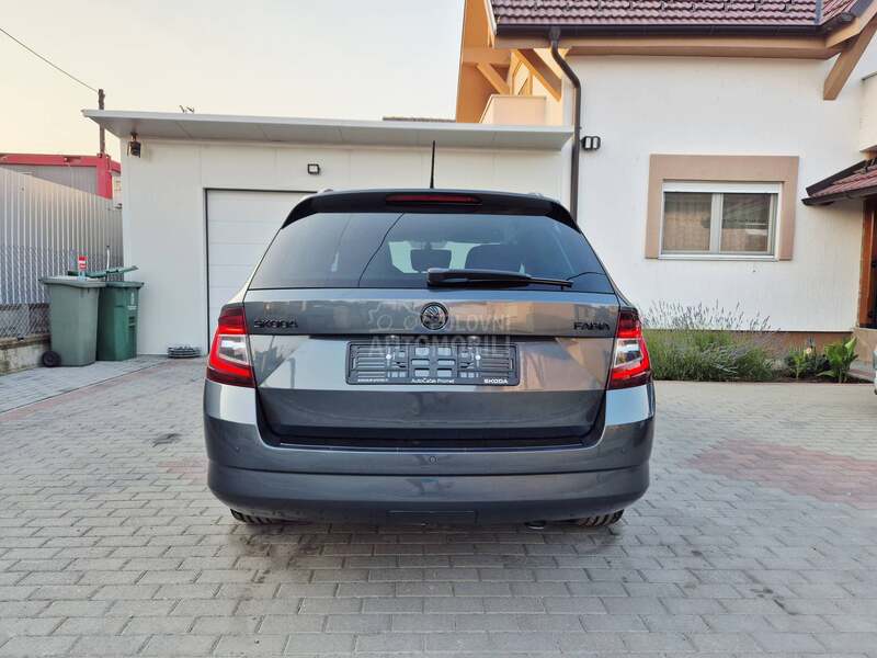 Škoda Fabia 1.2 TSI DSG STYLE