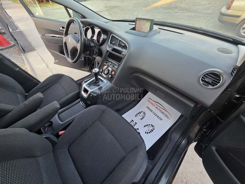 Peugeot 5008 1.6 HDI N.A.V.I
