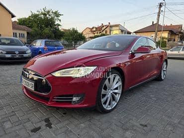 Tesla Model S P90