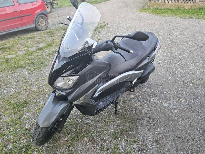 Yamaha xmax