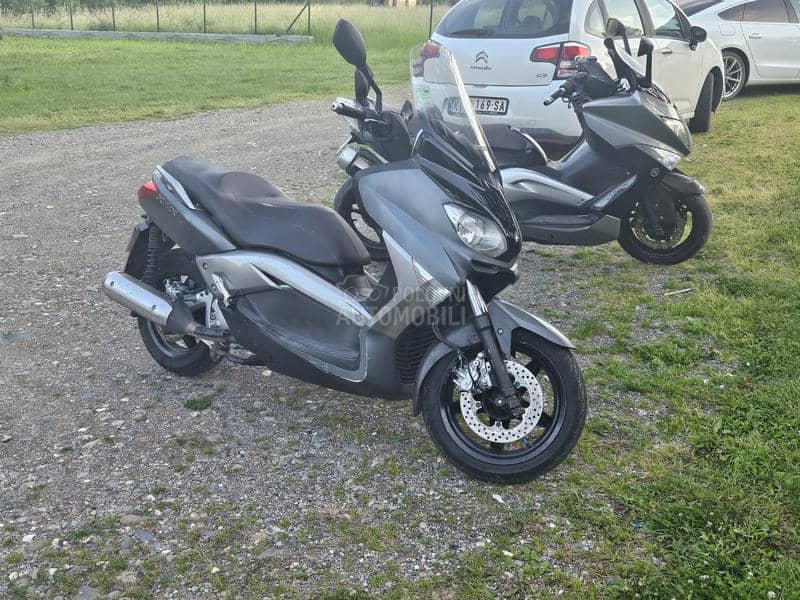 Yamaha xmax
