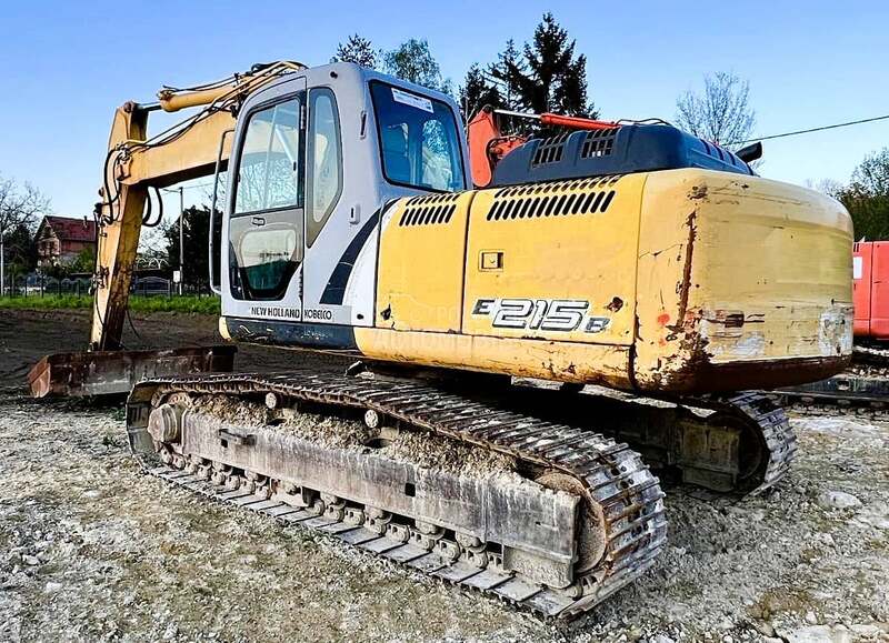 New Holland E 215 B / 22 Tone