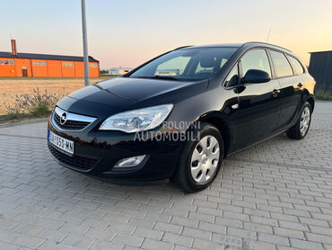 Opel Astra J 1.4 Turbo SAD R.E.G
