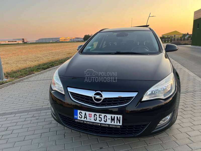 Opel Astra J 1.4 Turbo SAD R.E.G