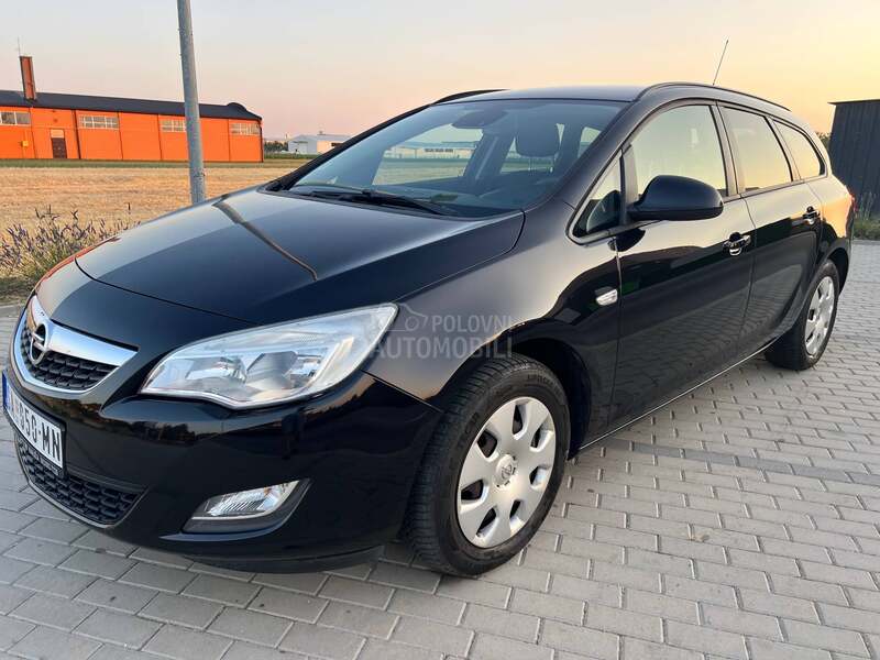 Opel Astra J 1.4 Turbo SAD R.E.G