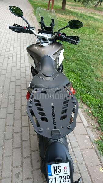 MV Agusta STRADALE 800