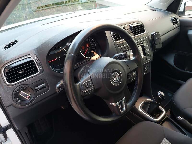 Volkswagen Polo 1.2TDI/ F U L L/