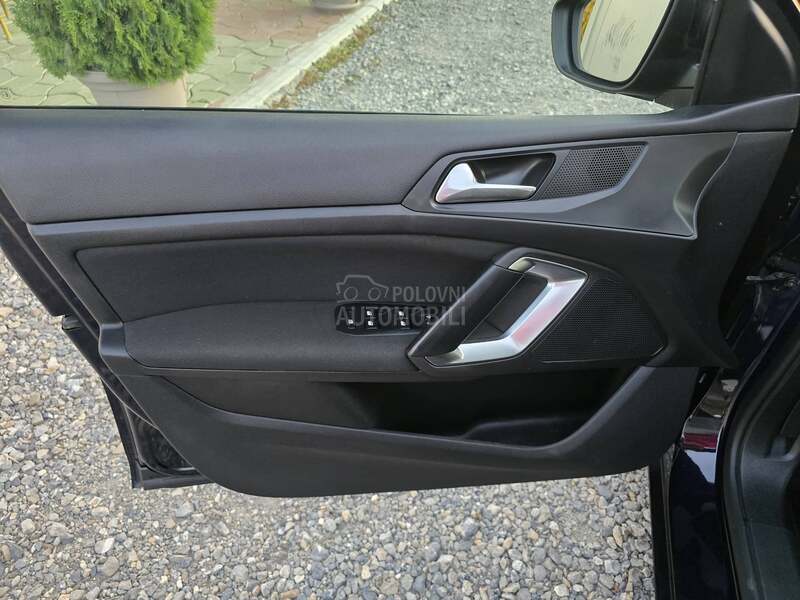 Peugeot 308 P.A.N.O.R.A.M.A